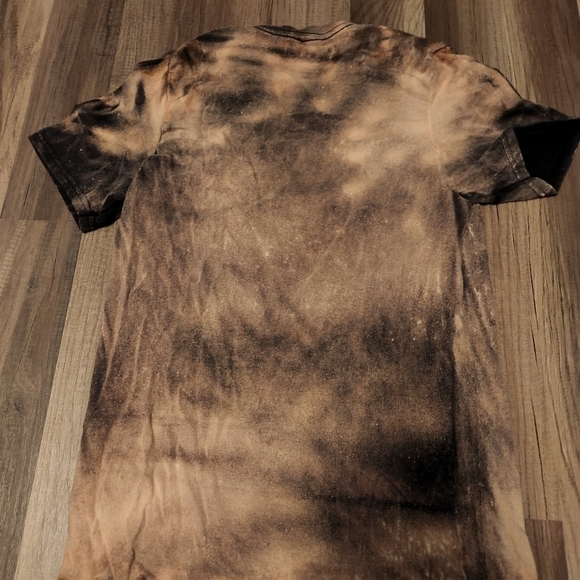 YELLOWSTONE Dutton Ranch distressed graphic tee size small excellent gifts. NEW! - Picture 4 of 4